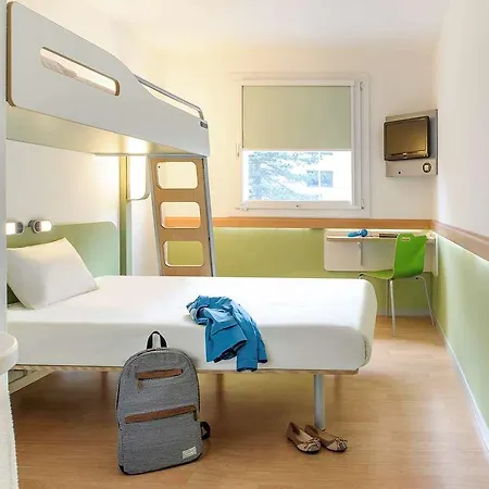 מלון Ibis Budget Sud *